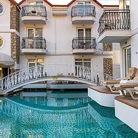 The Pinehill & 3* Fethiye