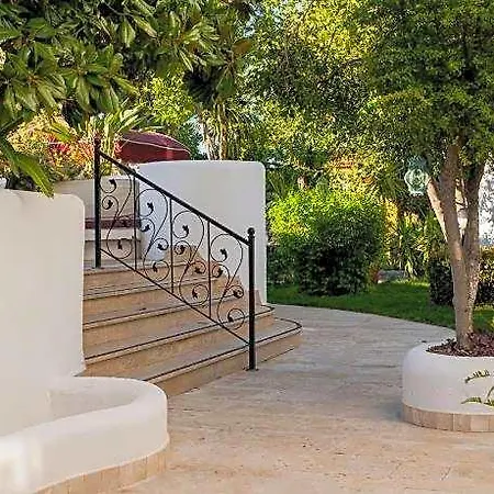 The Pinehill & 3* Fethiye