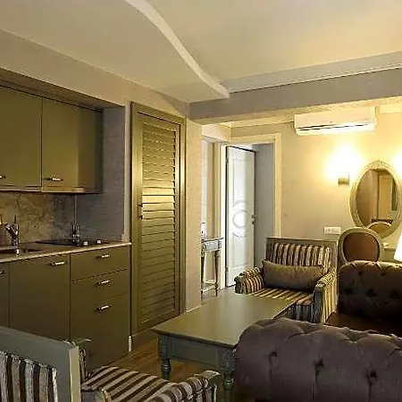 Hotel The Pinehill &